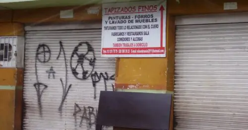 TAPIZADOS FINOS TAPIZADOS FINOS